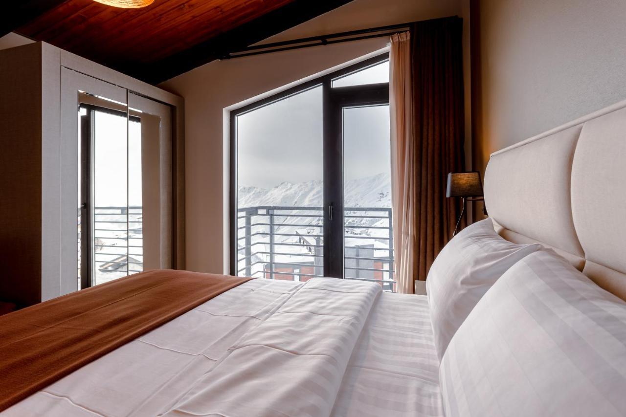 Hotel Tsiga กูเดาริ ภายนอก รูปภาพ
